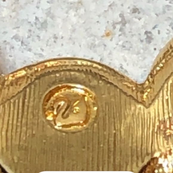 Swarovski Necklace - Picture 7 of 7